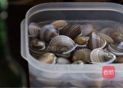 酒蒸文蛤的做法图解1