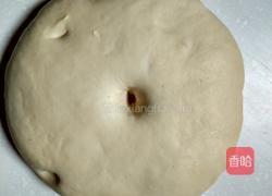 小六寸烤肠批萨的做法图解2