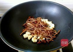 茶树菇炒杂太的做法图解8