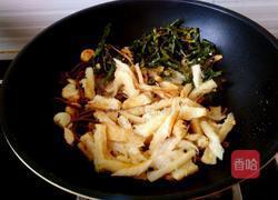 茶树菇炒杂太的做法图解9