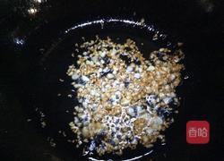 蒜蓉粉丝蒸大虾的做法图解5