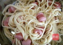 香肠意大利面的做法图解2