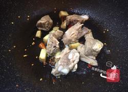 萝卜炖排骨的做法图解3