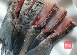 清蒸鲩鱼尾的做法图解1