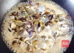 清炒蛤蜊的做法图解3