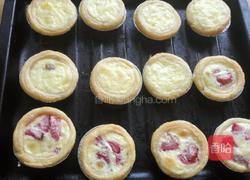 【餐桌上的旅行】草莓蜜豆蛋挞的做法图解6