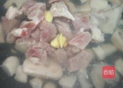 莲藕马蹄瘦肉汤的做法图解4