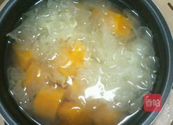 银耳枸杞汤的做法图解2