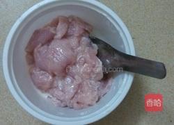 枸杞叶瘦肉汤的做法图解5