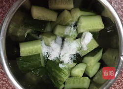 凉拌黄瓜的做法图解2