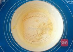 迷你巧克力奶油蛋卷甜筒的做法图解3