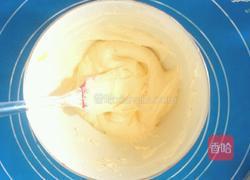 迷你巧克力奶油蛋卷甜筒的做法图解4
