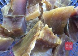 农家干椒烧腊鱼的做法图解2
