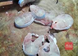 鲜椒长江肥鱼的做法图解1