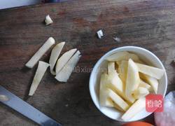 香酥苹果的做法图解1