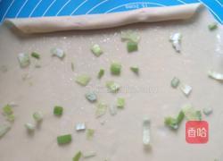家常葱油饼的做法图解12