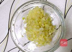 油炸丸子的做法图解3