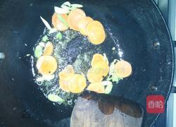 胡萝卜炒藕片的做法图解3