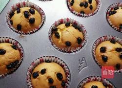 蓝莓纸杯蛋糕的做法图解12