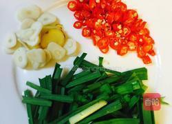 南瓜炒鸡胸肉的做法图解3