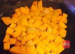 南瓜炒鸡胸肉的做法图解4