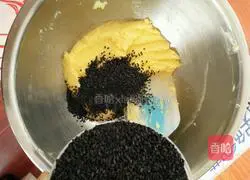 Illustration of how to make butter and black sesame biscuits 4