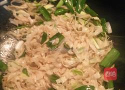 豆花炒蒜苗的做法图解3