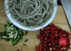 豆芽粉丝的做法图解2