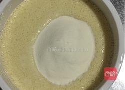 香蕉松饼的做法图解2