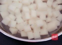 酸辣米豆腐的做法图解3