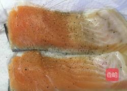 日式香煎三文鱼的做法图解1