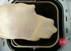 黑糖芝麻酱辫子面包的做法图解4