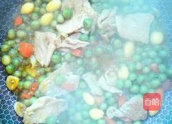 豌豆炒肉片的做法图解3