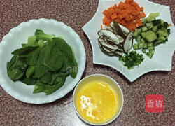 芙蓉鲜蔬汤的做法图解2