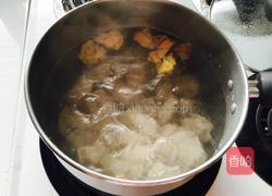 山药排骨汤的做法图解2