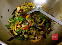 青椒炒茄子的做法图解6