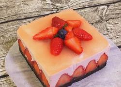 草莓酸奶慕斯蛋糕(6寸）
