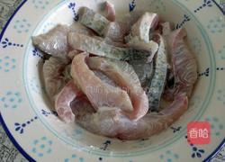 糖醋鱼块的做法图解2