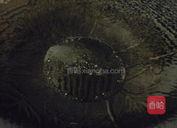 糖醋香肠蒜苔的做法图解5