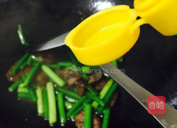 糖醋香肠蒜苔的做法图解9