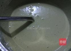 艾蒿煎饼的做法图解2