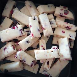 蔓越莓花生牛轧糖的做法[图]