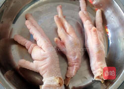 党参凤爪汤的做法图解1