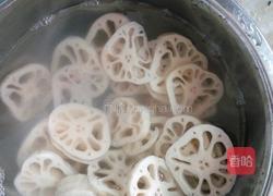 排骨莲藕土豆汤的做法图解6