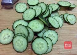 孔雀开屏~凉拌黄瓜片的做法图解1