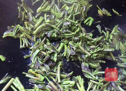 椿芽炒蛋的做法图解6