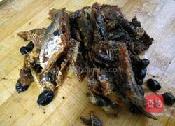 豆豉鲮鱼油麦菜的做法图解2