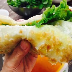 鸡蛋灌饼的做法[图]