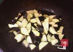 麻婆风味韭菜茄子的做法图解2