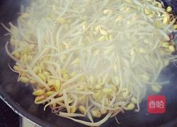 辣炒豆芽的做法图解1